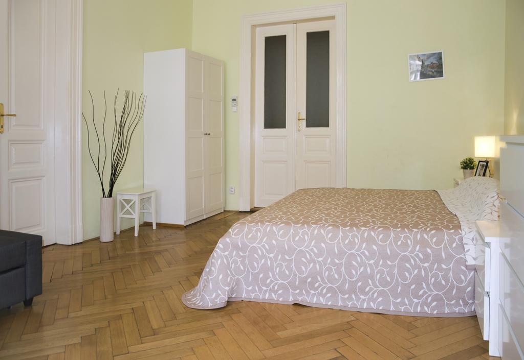 Modern Klimentská Prag