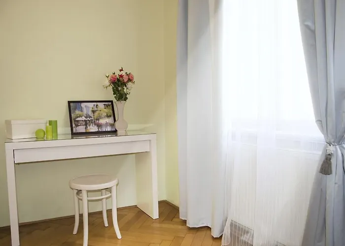 Modern Apartment Klimentská